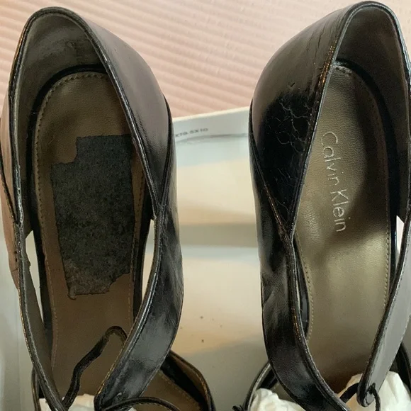 Calvin Klein NWOT stylish black heels. Black leather - Picture 6 of 11